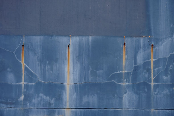 垃圾墙中的抽象形式图片下载