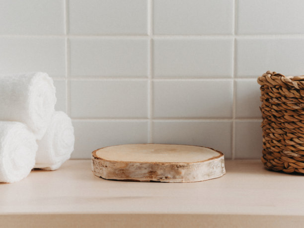 浴室沐浴产品天然圆形平台图片下载