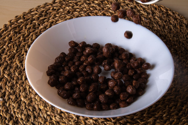 麦片球的快速早餐照片图片下载