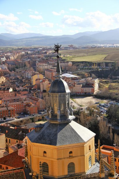 塞戈维亚大教堂图片下载