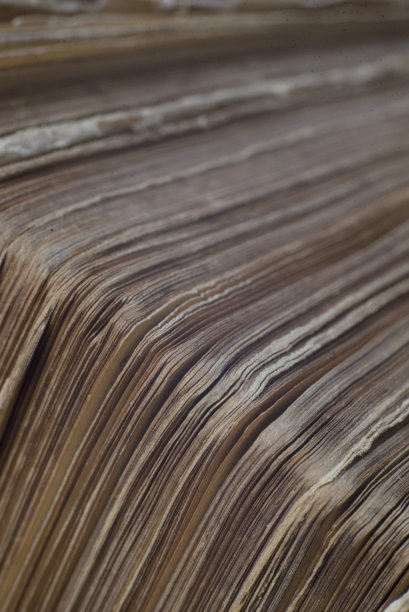 角落的古董书从1913年，真实的背景图片下载