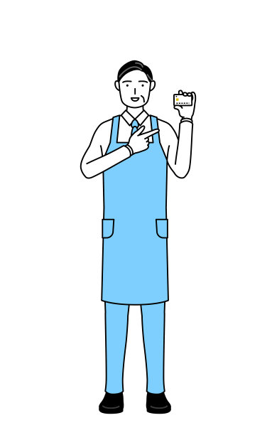 一个系着围裙的老人建议用信用卡付款。图片下载