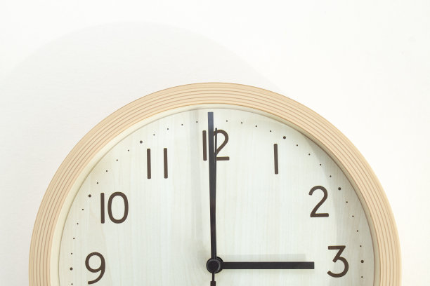 三点钟的钟图片下载