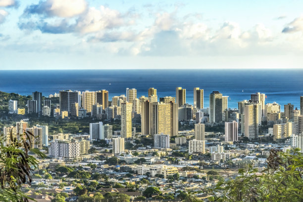 五彩缤纷的酒店海洋威基基海滩坦塔罗斯瞭望夏威夷檀香山图片下载