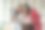 年轻有魅力的白人老板兼助理，在办公室的桌子上放着图纸和平板电脑，听着金融业务咨询图片下载