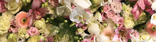 花墙背景。手工制作婚礼装饰。混合彩色花卉背景。巴洛克和复古风格。花的图案。情人节的背景。婚礼花。图片下载