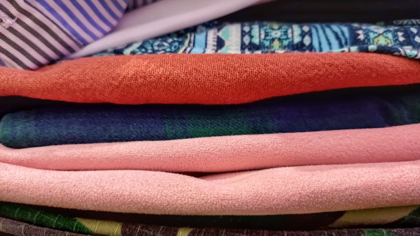 折叠后的一堆布图片下载