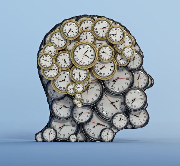 形成大脑和头部形状的一组时钟。人类大脑老化或痴呆的概念图片下载
