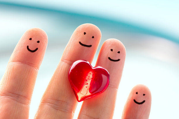 一起爱家人图片下载