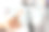 电子邮件符号和网络通信的3D渲染与男性的手在一个模糊的背景图片下载