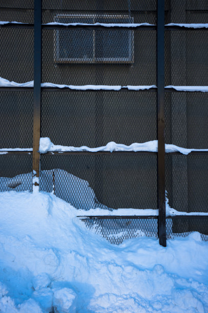 高钢栅栏图片下载