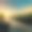 夕阳下的绿意盎然的河景图片下载