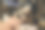 可爱的小男孩在奶奶怀里哭图片下载