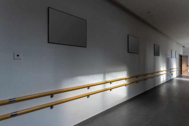 空荡荡的大厅和长长的走廊图片下载