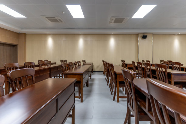 空荡荡的多媒体音乐培训教室图片下载