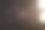 优雅的结婚戒指，新娘和新郎的黑色背景与高光，宏观，选择性的焦点。图片下载