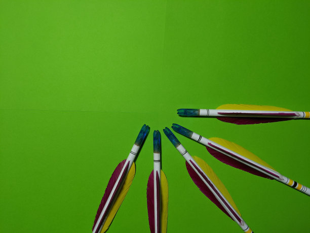 绿色背景的箭头图片下载