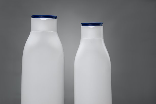 一瓶白色乳液图片下载