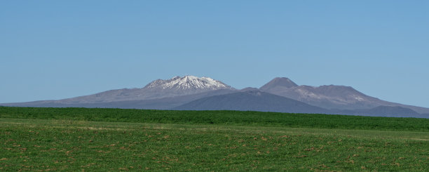新西兰北岛的塔拉纳基山图片下载