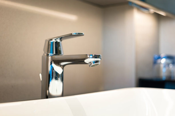 豪华洗手水龙头。图片下载