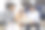 印度农民在村庄与银行代理人讨论文件。图片下载