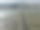 汽车在高速公路路口行驶的鸟瞰图。桥梁道路与绿色花园和树木连接的建筑概念图片下载