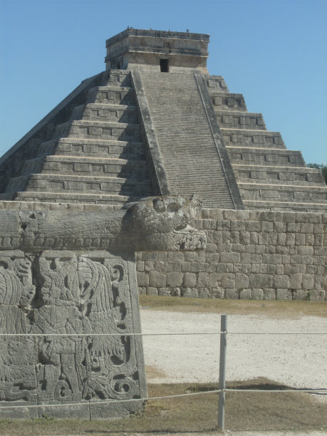 奇琴伊察令人惊叹的玛雅遗址图片下载