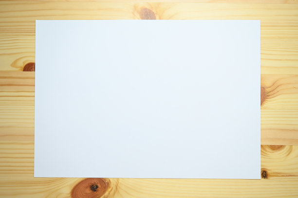 白色的木桌，纸纹理的背景图片下载