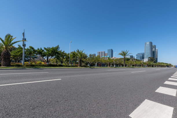 空旷的城市道路图片下载