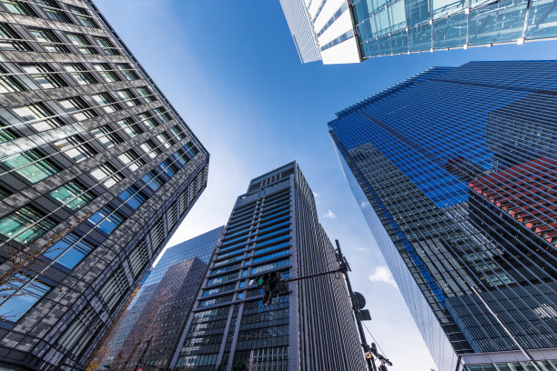 阳光明媚的东京建筑图片下载