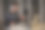 年轻人在家工作图片下载