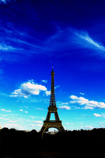 蓝色埃菲尔铁塔图片下载