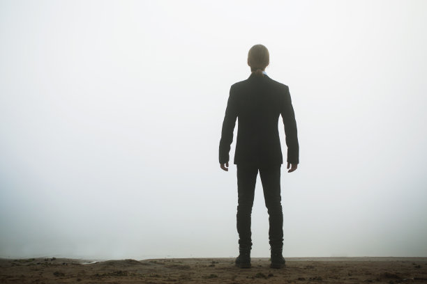 人的剪影图片下载