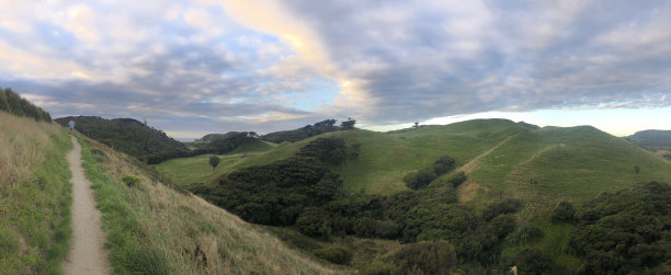 连绵的青山图片下载