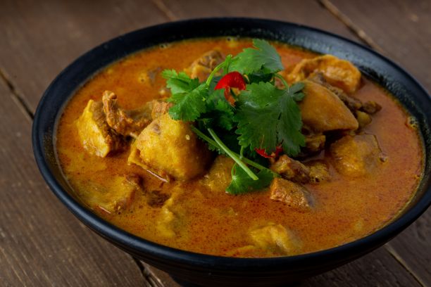 新鲜的咖喱汤图片下载