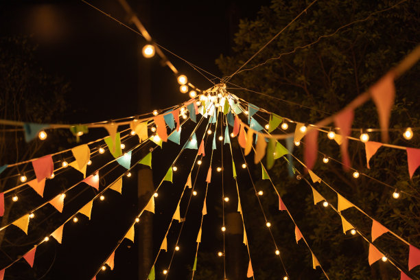 庆祝聚会野餐用帐篷帐篷旗。图片下载