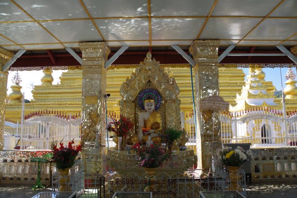 曼德勒的Kuthodaw塔图片下载