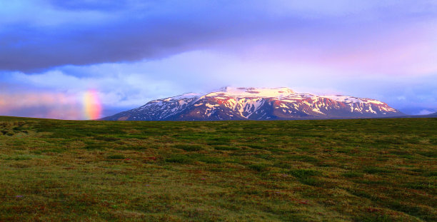 在冰岛Hvitarnes小屋附近图片下载
