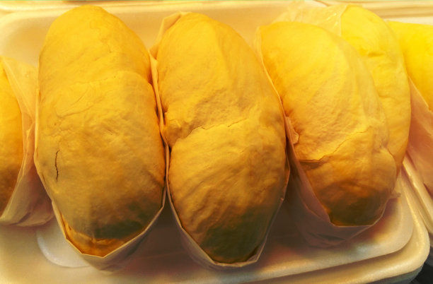 美味的榴莲肉作为热带水果的背景图片下载