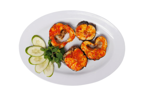 用盐和胡椒粉烤半巴格鱼图片下载