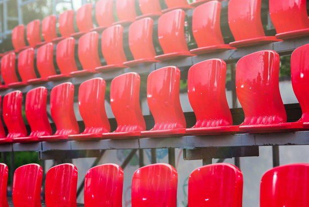 红色座椅看台特写图片下载