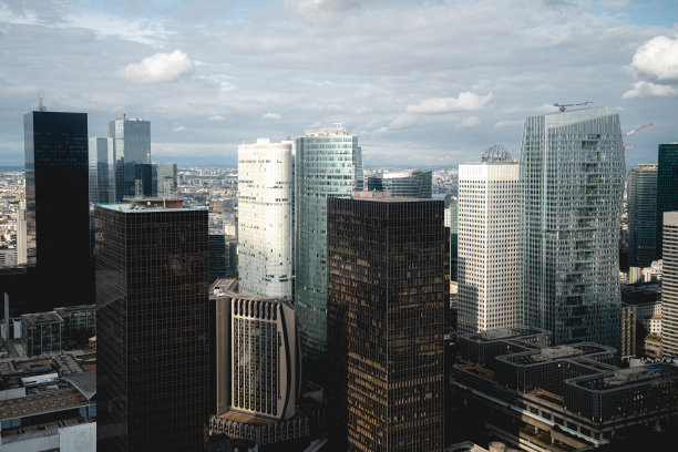 巴黎拉德芳斯的城市景观图片下载