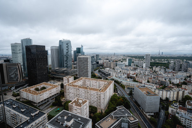 巴黎拉德芳斯的城市景观图片下载