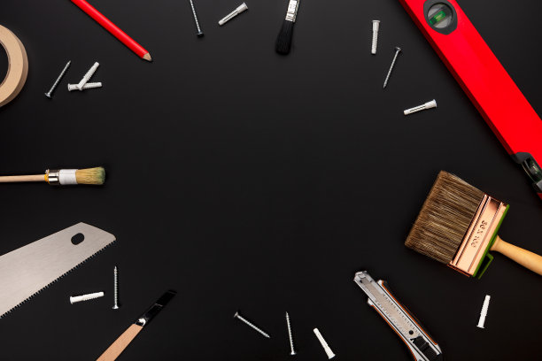 一套工具，如锤子和锯子用于装修图片下载