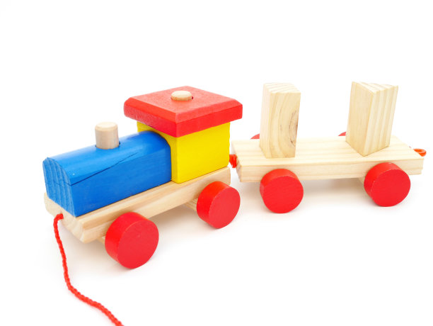 木制火车孤立的白色背景图片下载