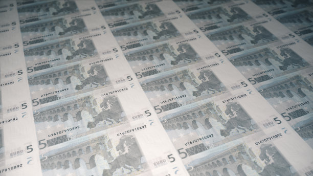 5欧元纸币背面印刷在印刷厂图片下载