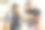 一对木匠正在用平板电脑分析办公室里的新项目。图片下载