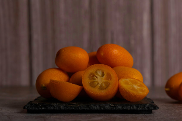 小橘子或金桔的特写图片下载