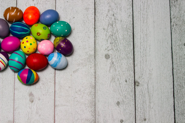 五颜六色的复活节彩蛋图片下载