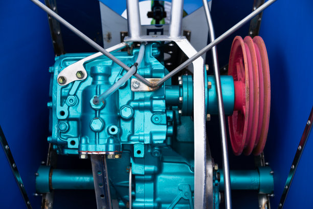 机械钢为行业背景。图片下载